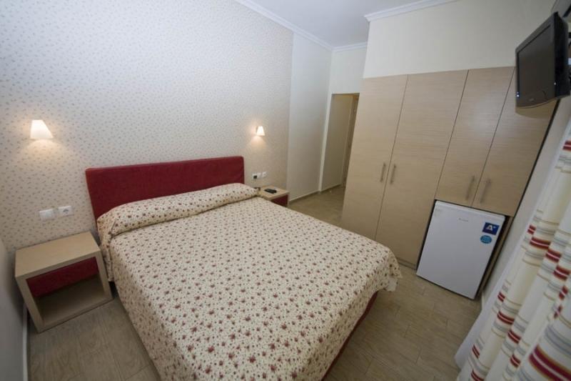 Hotel Horizontas Nea Plagia Zimmer foto